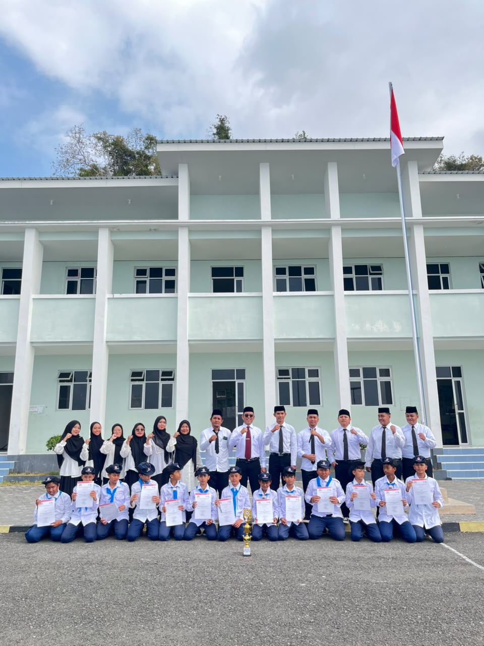 Juara 3 Terbaik